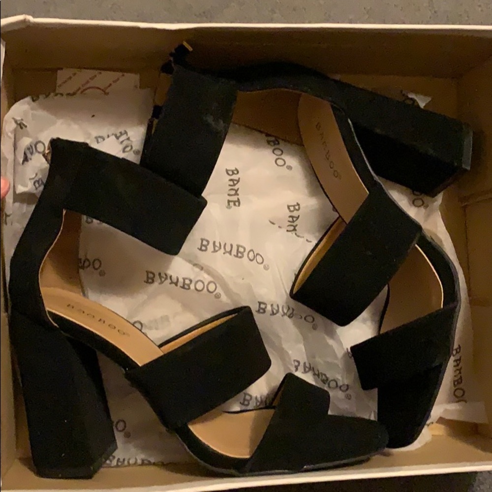 Suede open toe chunky heel with back zipper
